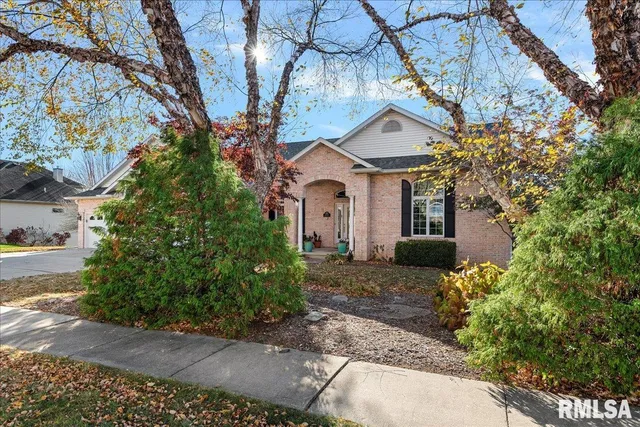 $595,000 | 6209 MacKenzie Place, Springfield, IL 62711