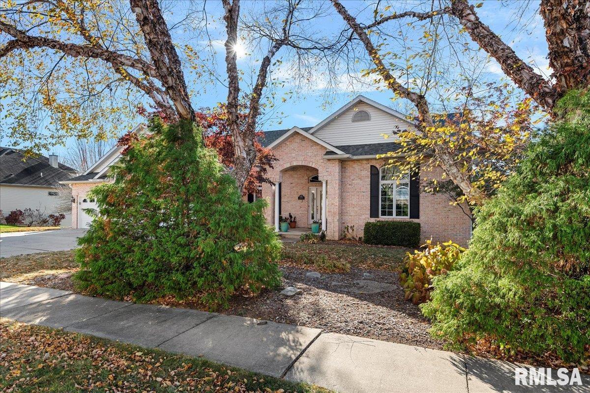 6209 MacKenzie Place Springfield, IL 62711 - Photo 2 of 46