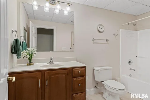 $595,000 | 6209 MacKenzie Place, Springfield, IL 62711