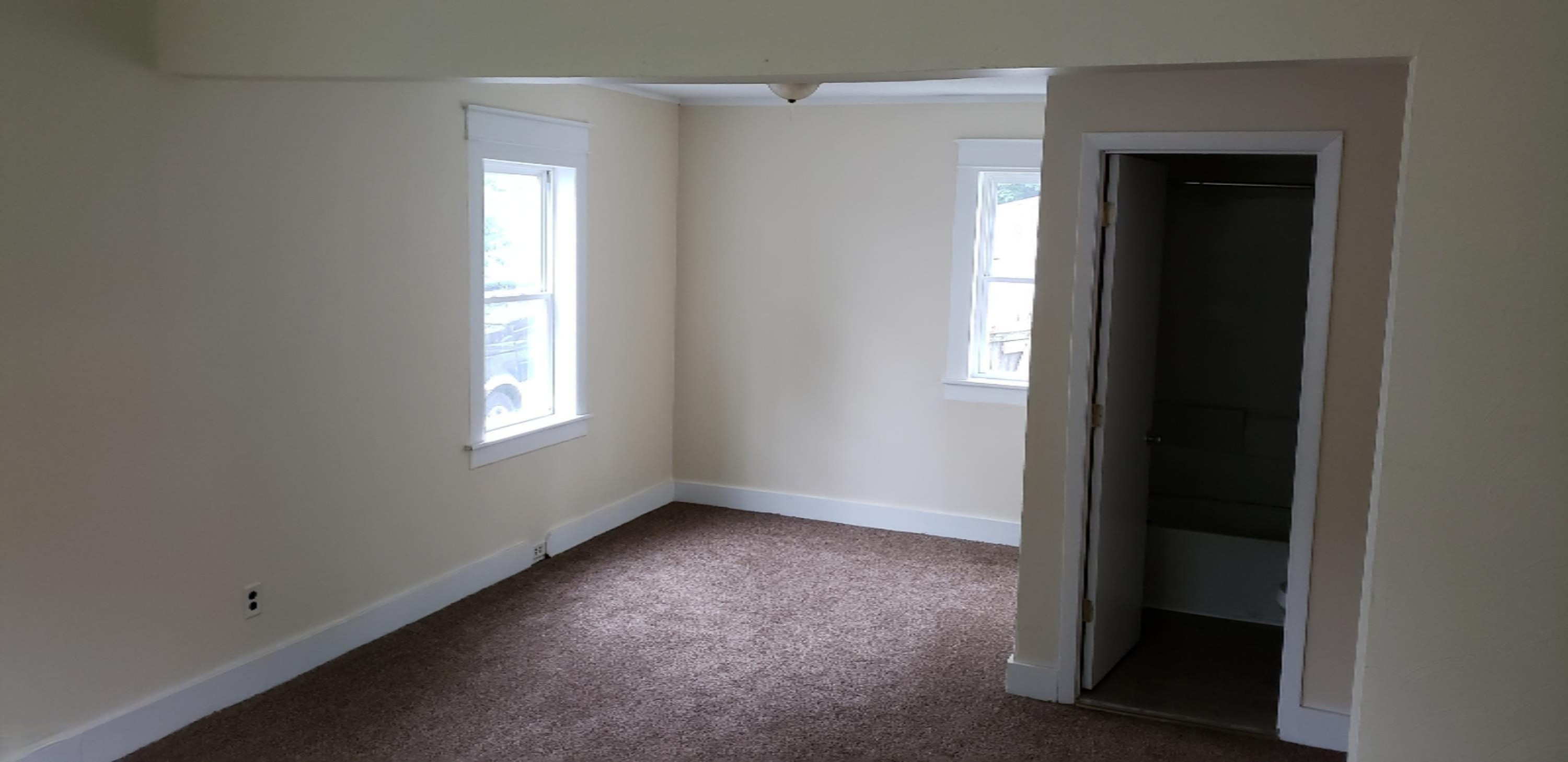 482 Reed Street Kalamazoo, MI 49001 - Photo 4 of 8 20180627_133152