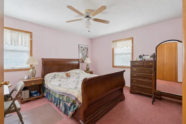 $299,900 | 3222 Tower Court, Clinton, IA 52732
