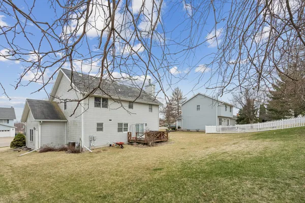 $299,900 | 3222 Tower Court, Clinton, IA 52732