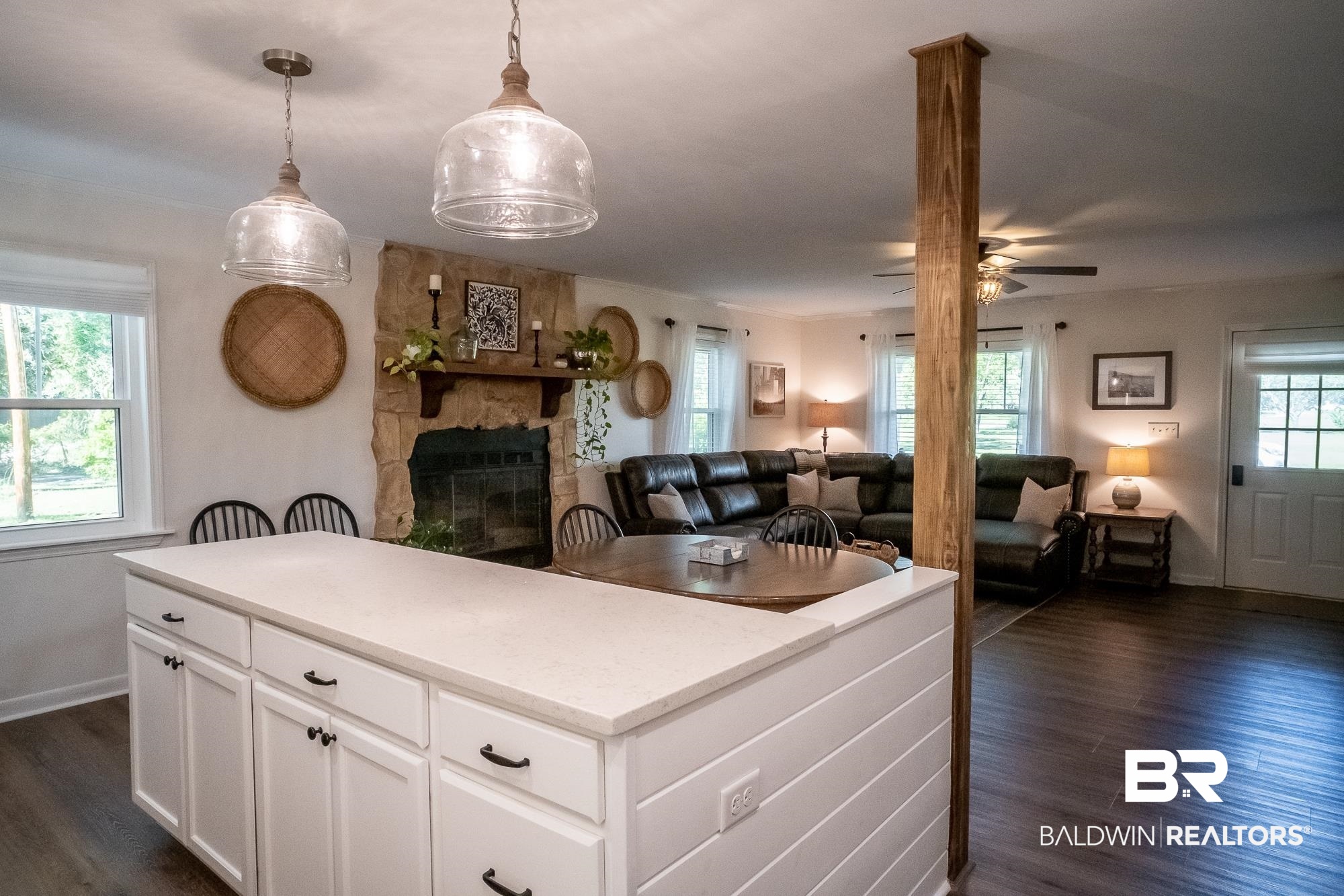 22664 River Road South Daphne, AL 36526 - Photo 9 of 39 Kitchen