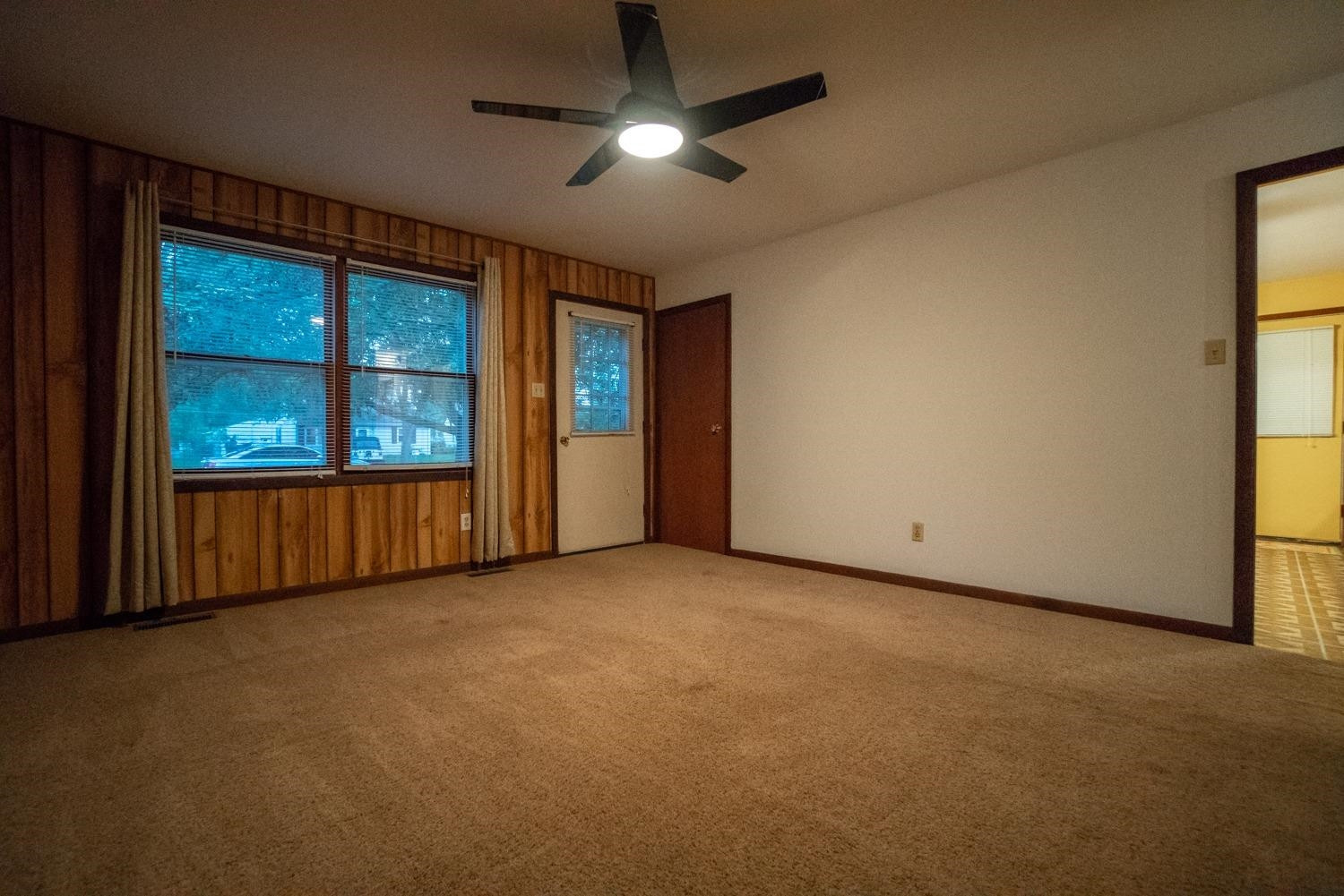 704-1 Juniper Road Valparaiso, IN 46385 - Photo 8 of 10 a view of empty room with windows