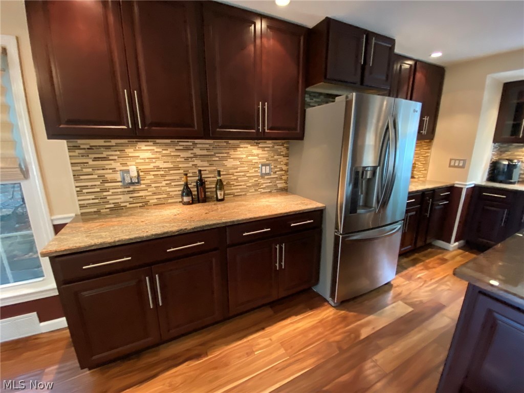 4654 Landchester Road Cleveland, OH 44109 - Photo 3 of 6 Gallery Image 3