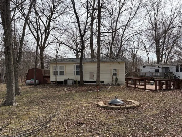 $45,900 | 2795 East 28th Road, Marseilles, IL 61341