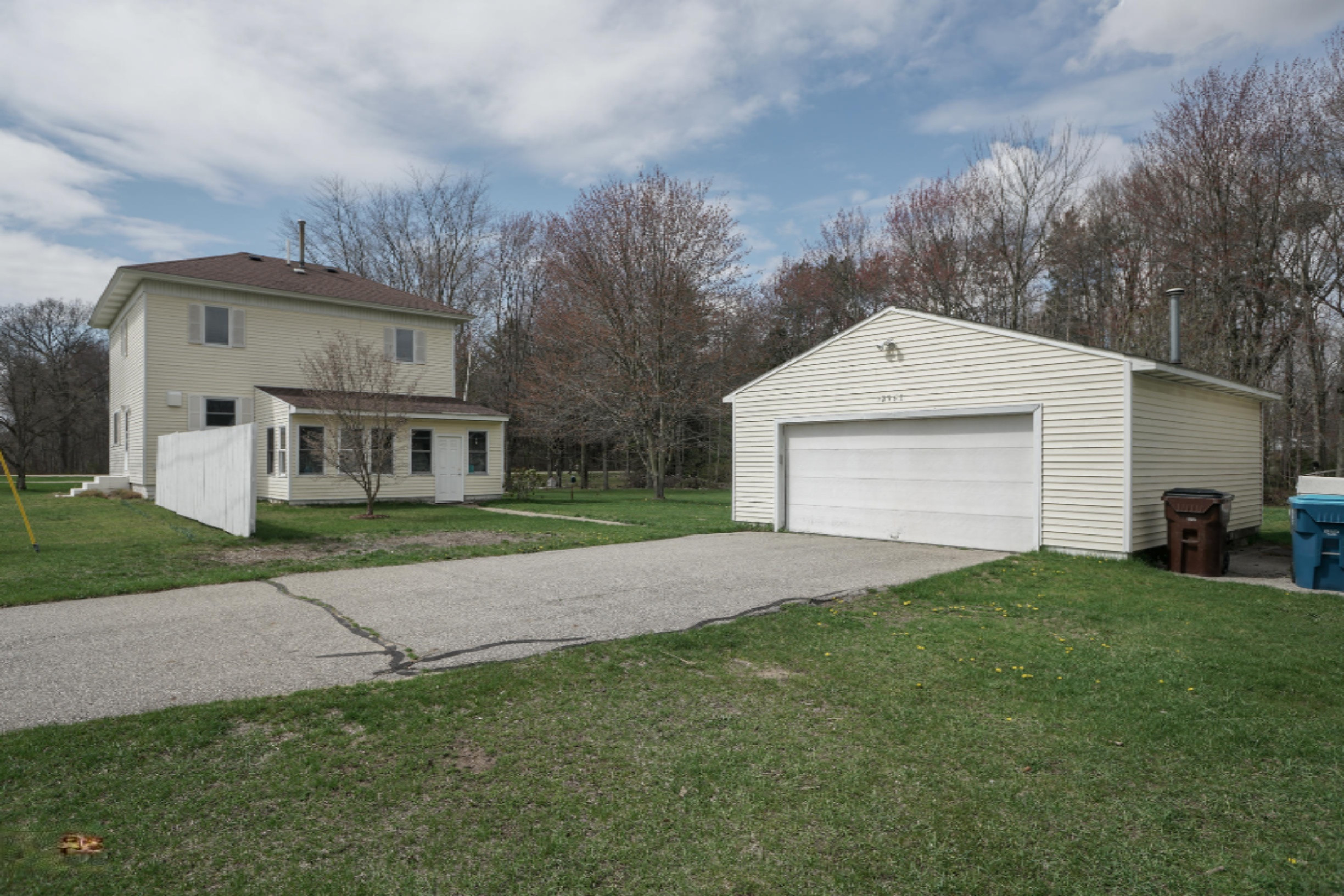 12965 State Road Nunica, MI 49448 - Photo 3 of 34 3