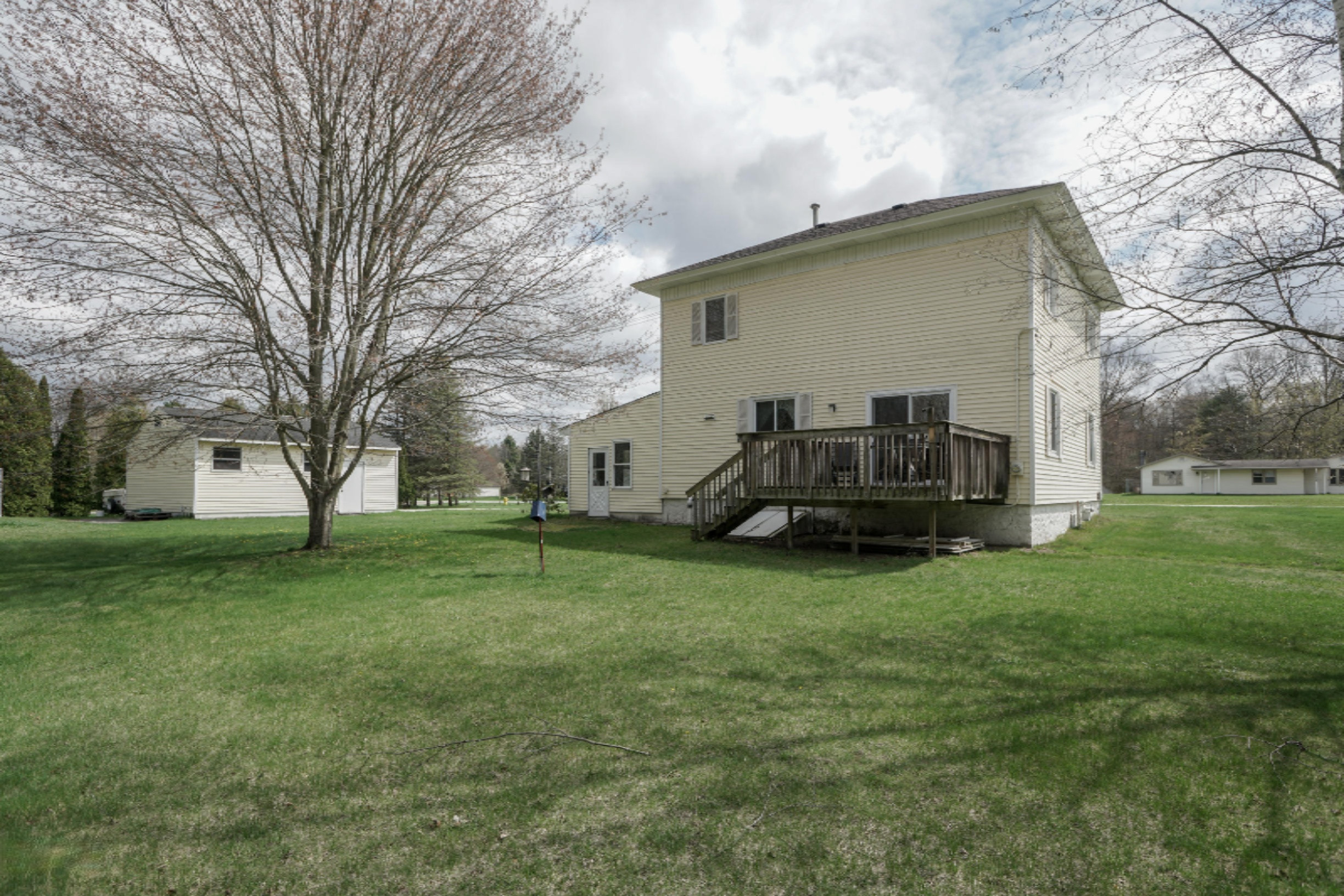 12965 State Road Nunica, MI 49448 - Photo 6 of 34 6