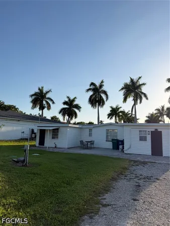 $1,200 | 14713 Kimberly Lane, Unit #1, Fort Myers, FL 33908