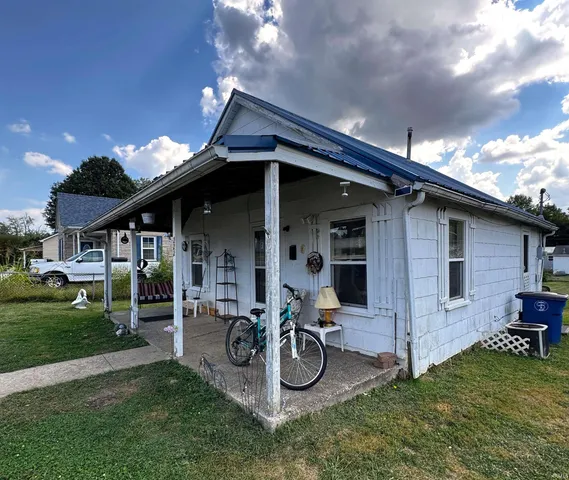 $50,000 | 222 West Grissom Avenue, Mitchell, IN 47446