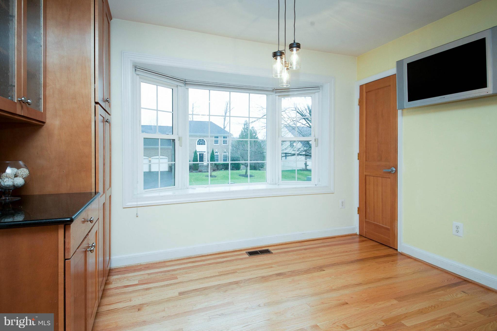 1934 Byrd Road Vienna, VA 22182 - Photo 23 of 30 Kitchen