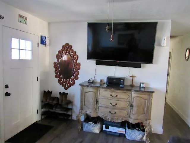 $350,000 | 166 Stanislaus Avenue, Oakdale, CA 95361