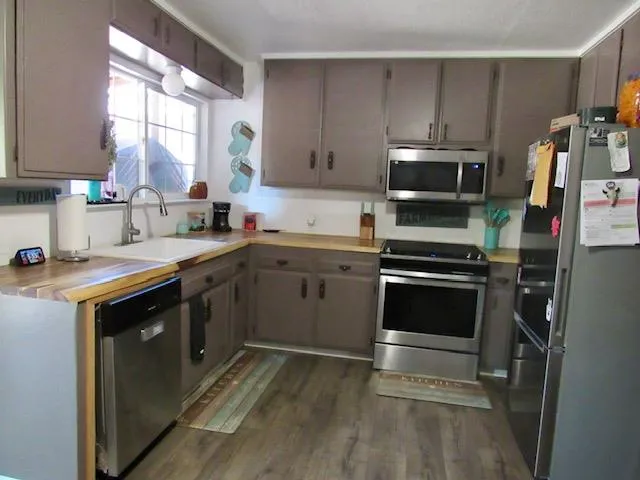 $350,000 | 166 Stanislaus Avenue, Oakdale, CA 95361