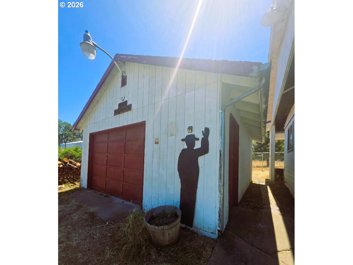 37 South Dv Cool Road Tygh Valley, OR 97063 - Photo 21 of 23 Gallery Image 21