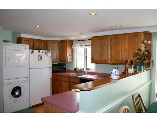 14 Oxbow Road Wayland, MA 01778 - Photo 12 of 24