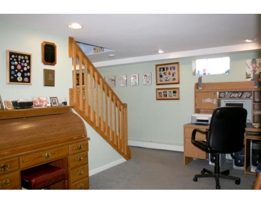 14 Oxbow Road Wayland, MA 01778 - Photo 13 of 24