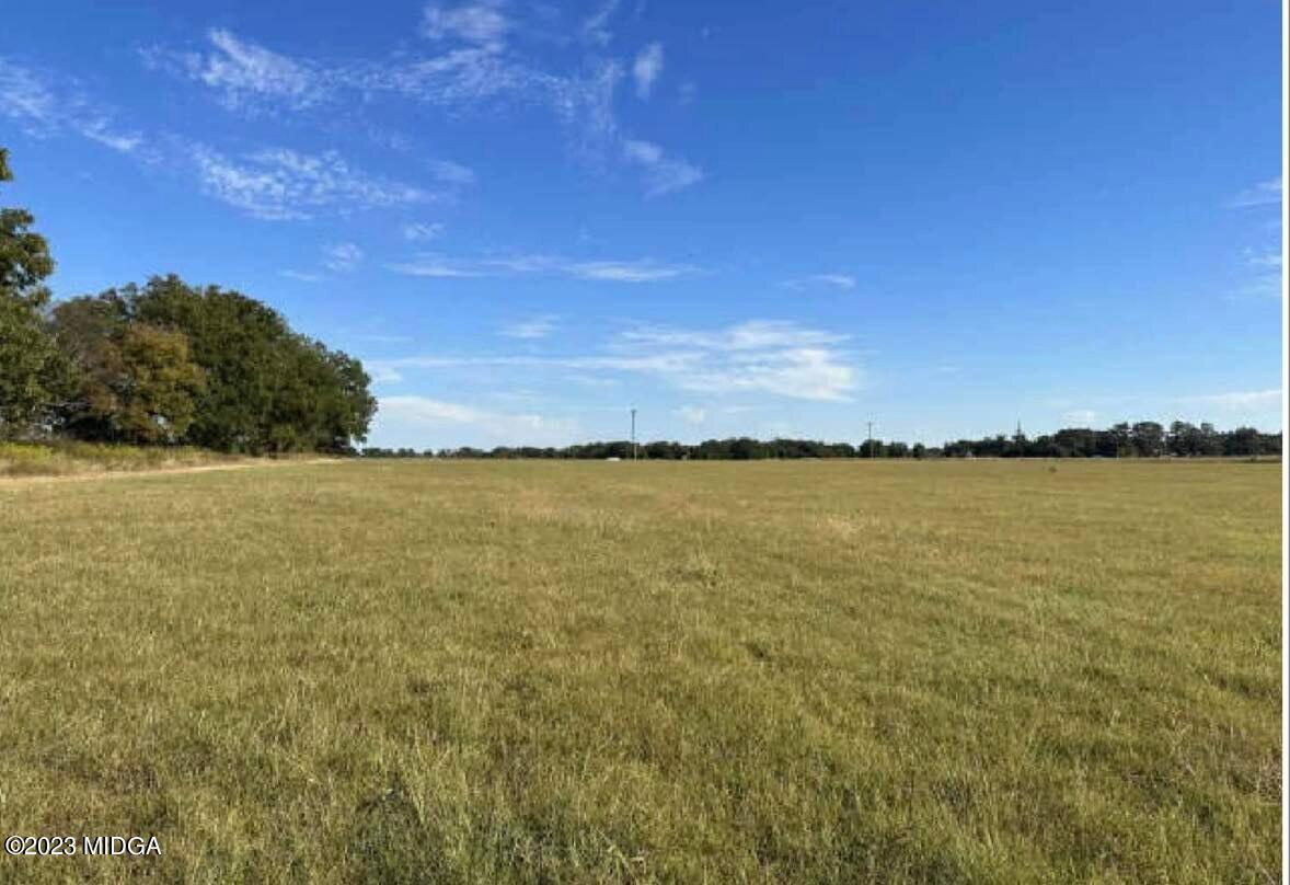 5 B Elko Road Elko, GA 31025 - Photo 2 of 3 a view of an ocean