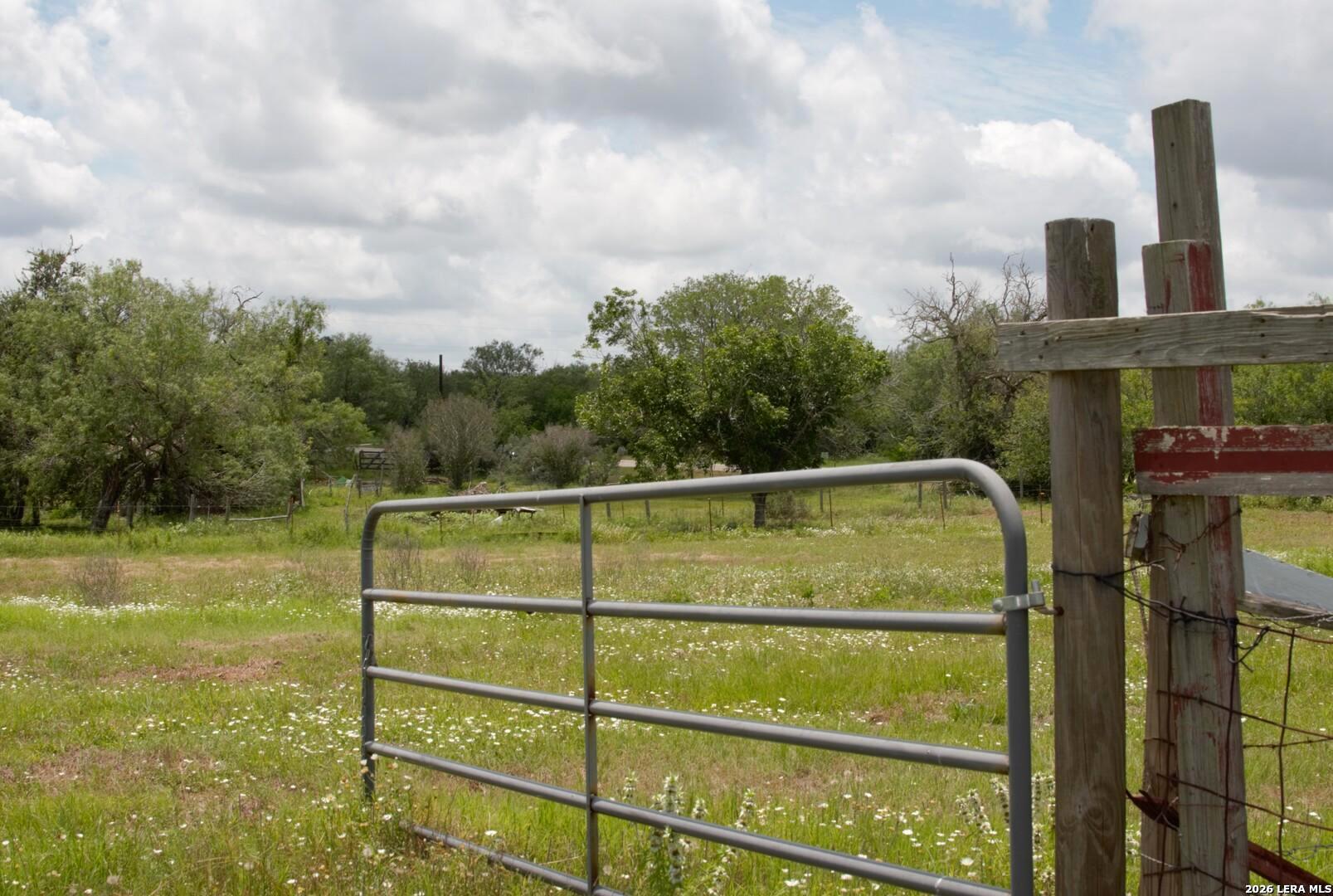 1460 Sandy Elm Road La Vernia, TX 78121 - Photo 17 of 25