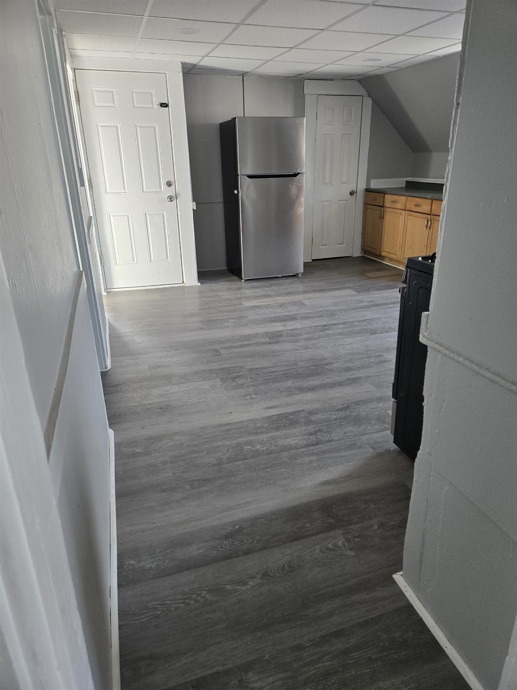 167 Spruce Street, Unit 3 Manchester, NH 03103 - Photo 3 of 8