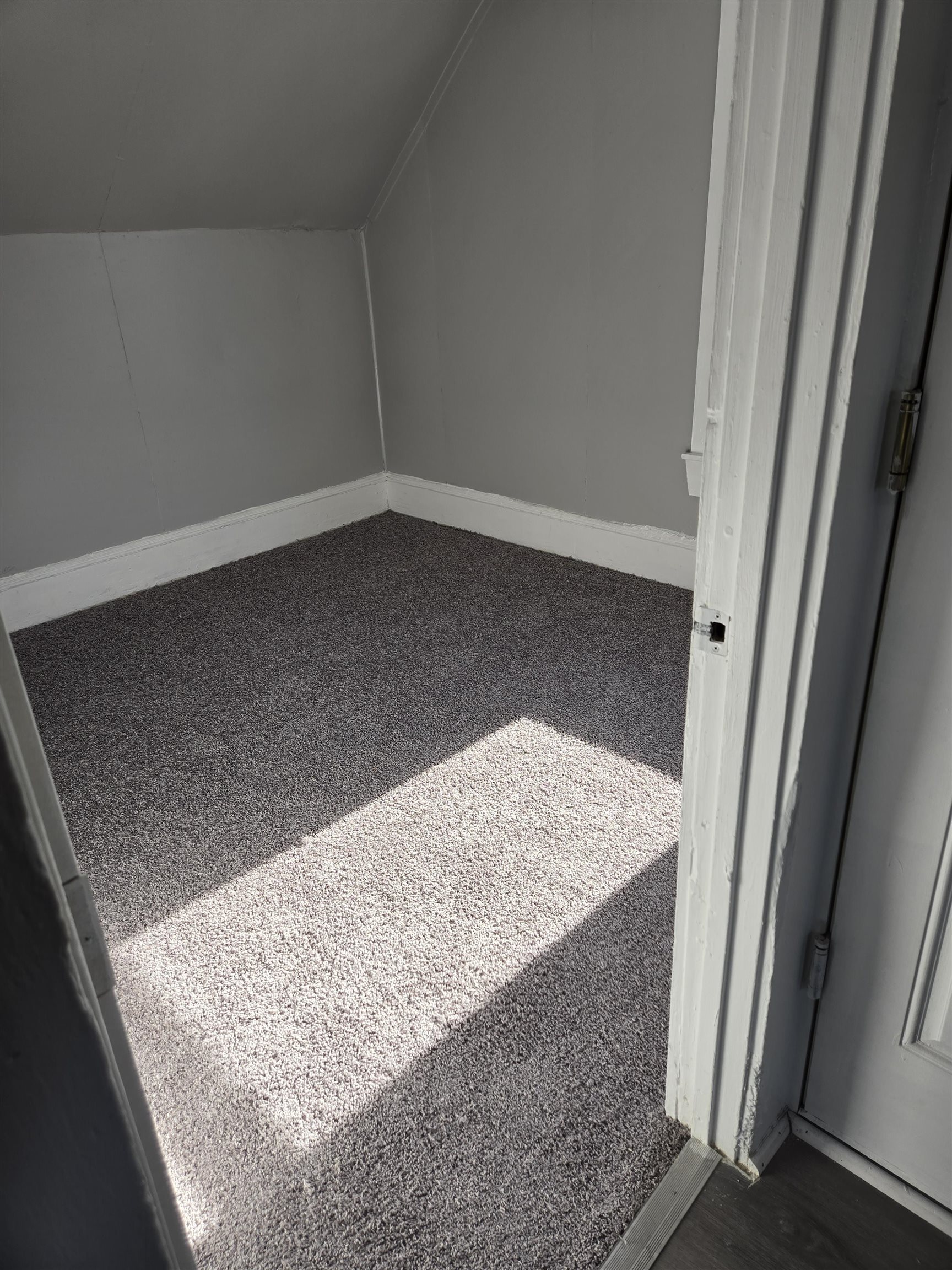 167 Spruce Street, Unit 3 Manchester, NH 03103 - Photo 7 of 8