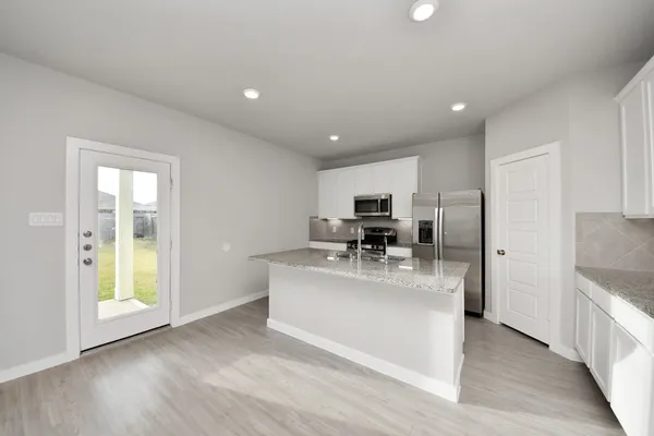 $2,475 | 2511 Shining Spur, Alvin, TX 77511