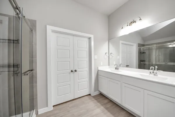 $2,475 | 2511 Shining Spur, Alvin, TX 77511