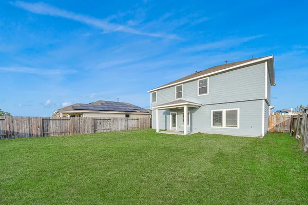 $2,475 | 2511 Shining Spur, Alvin, TX 77511