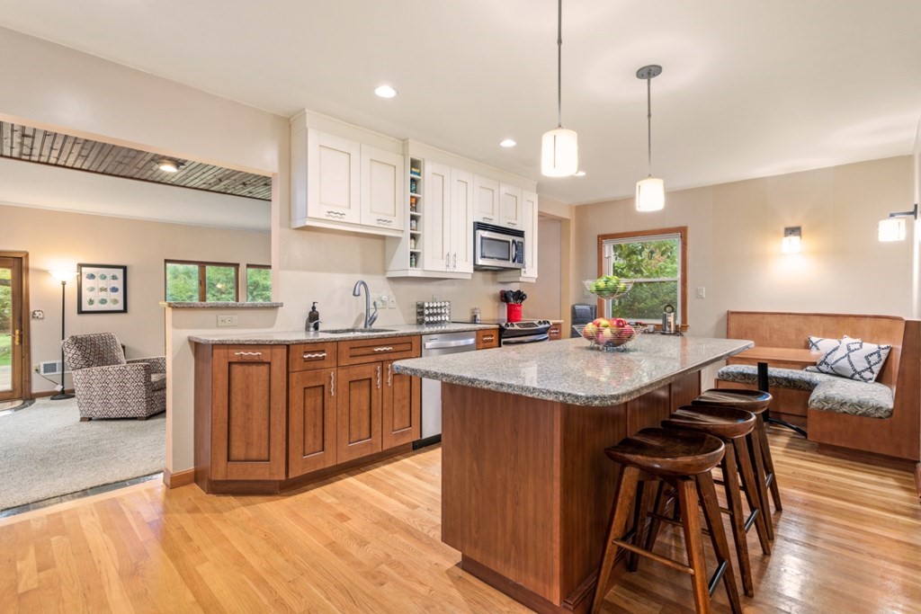 85 Park Road Chelmsford, MA 01824 - Photo 10 of 42