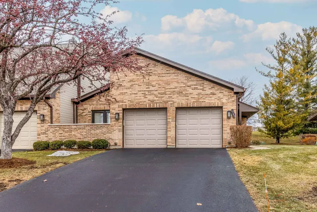 $475,000 | 1742 Pebble Beach Drive, Hoffman Estates, IL 60169
