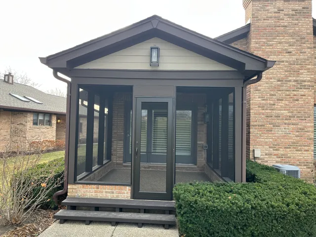 $475,000 | 1742 Pebble Beach Drive, Hoffman Estates, IL 60169