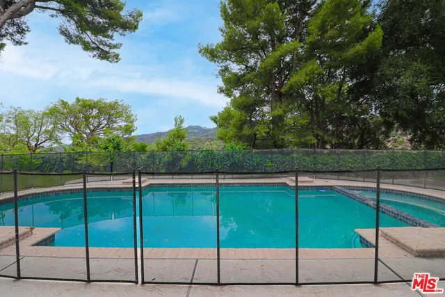 $13,950 | 16608 Park Ln Circle, Los Angeles, CA 90049