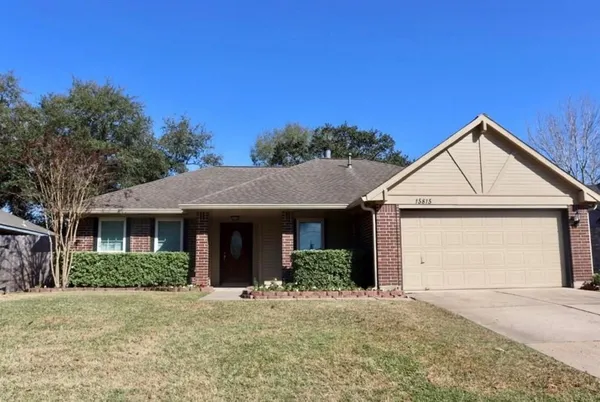 $2,200 | 15815 Pilgrim Hall Drive, Friendswood, TX 77546