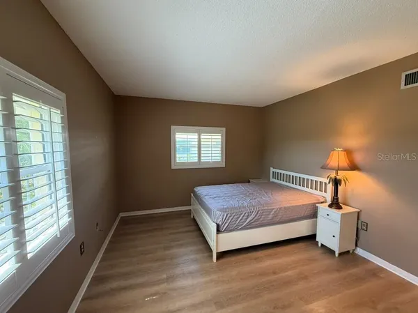 $2,195 | 5835 Tidewood Avenue, Unit 16, Sarasota, FL 34231