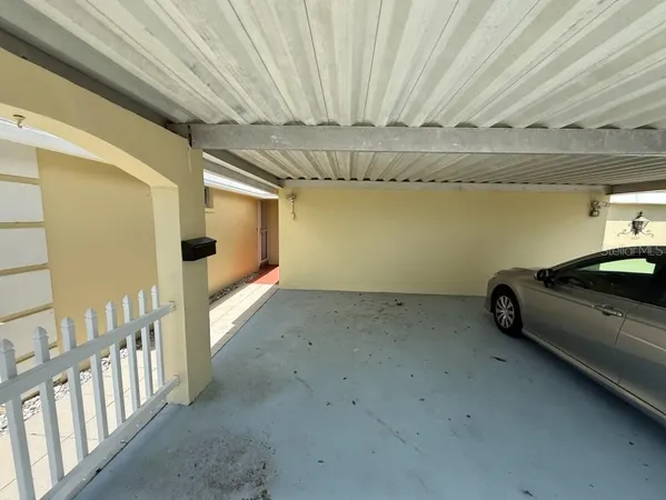 $2,195 | 5835 Tidewood Avenue, Unit 16, Sarasota, FL 34231