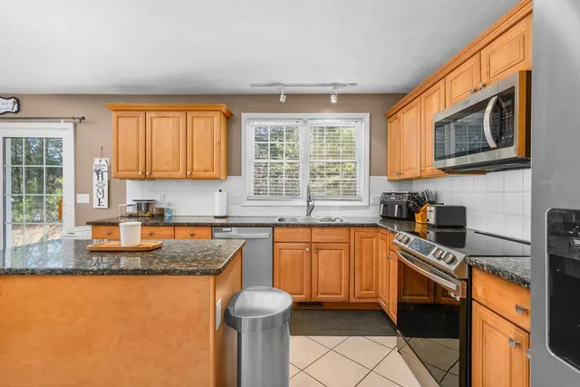 $610,000 | 173 Main Street, Mashpee, MA 02649