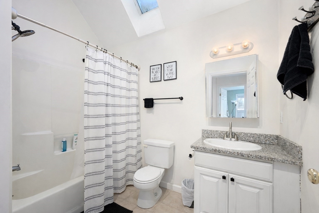 173 Main Street Mashpee, MA 02649 - Photo 23 of 40