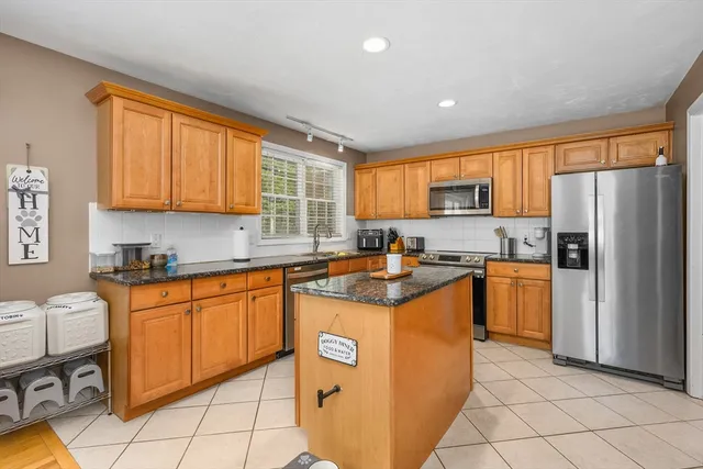 $610,000 | 173 Main Street, Mashpee, MA 02649