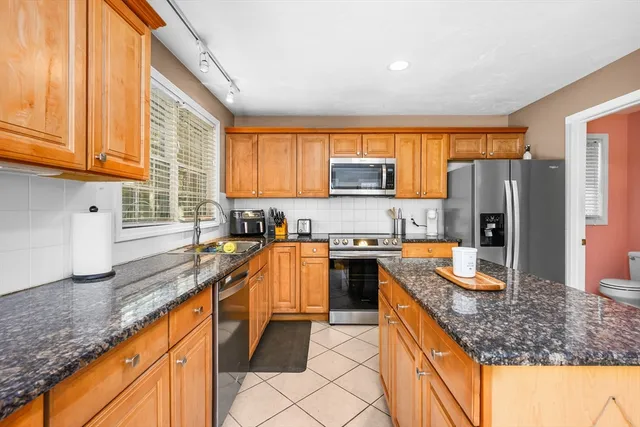 $610,000 | 173 Main Street, Mashpee, MA 02649