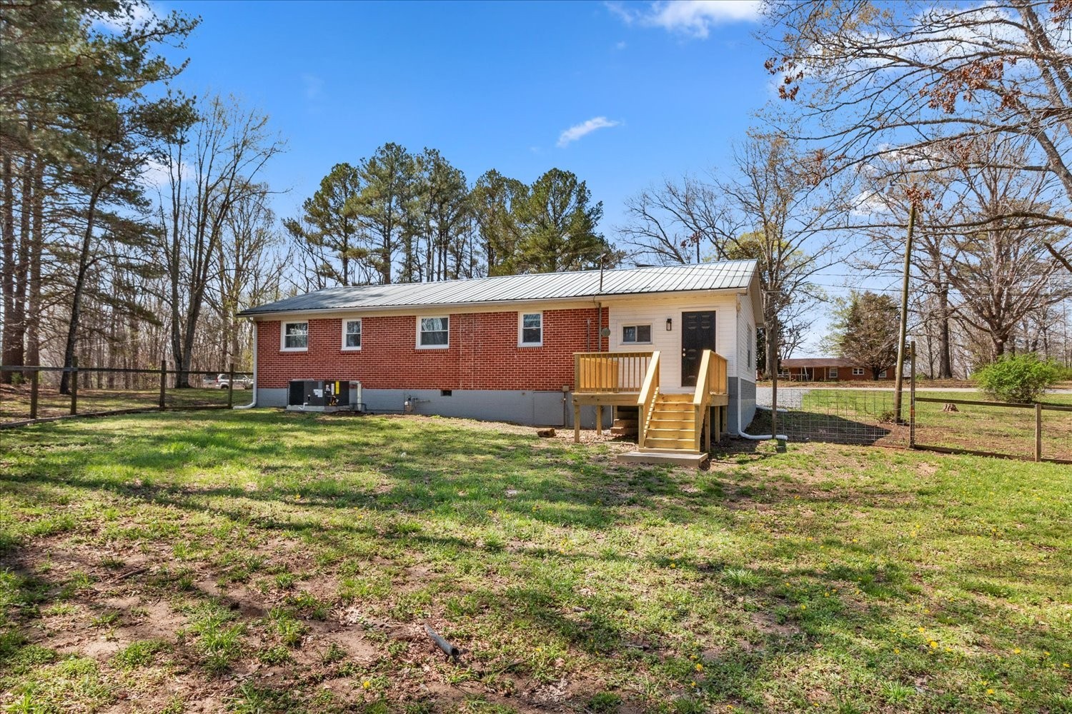 2540 Grays Bend Road Centerville, TN 37033 - Photo 44 of 48 a view of a house with a yard