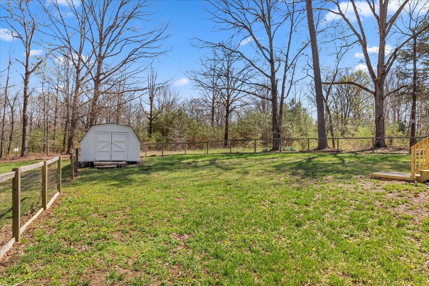 2540 Grays Bend Road Centerville, TN 37033 - Photo 46 of 48 a backyard of a house with lots of green space