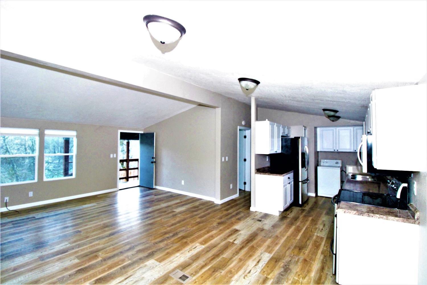 6840 North Applegate Road Grants Pass, OR 97527 - Photo 4 of 20 Additional Photo