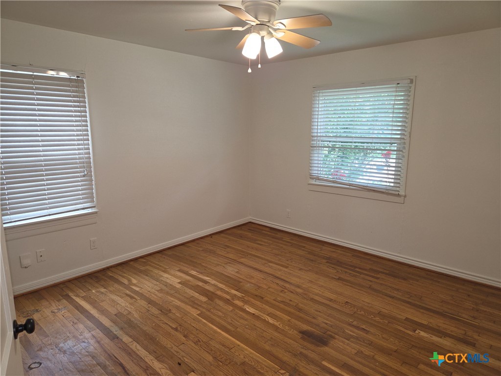 1909 South 15th Street Temple, TX 76504 - Photo 4 of 6