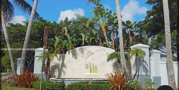 $2,300 | 165 Northwest 96th Terrace, Unit 3306, Pembroke Pines, FL 33024