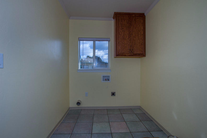 1732 Ash Street Fortuna, CA 95540 - Photo 13 of 37 a view of an empty room with window