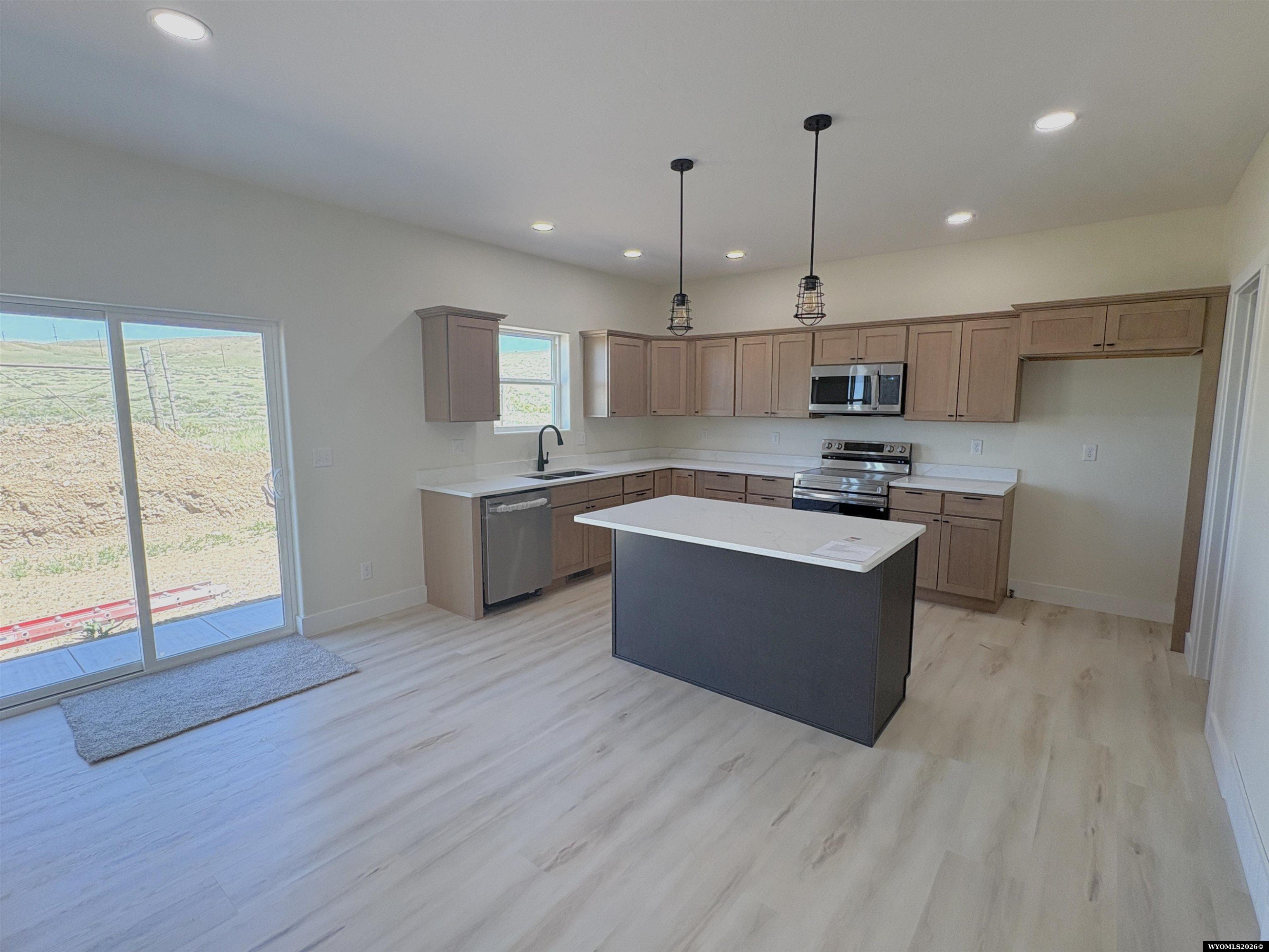 2431 Mercy Lane Casper, WY 82609 - Photo 4 of 22