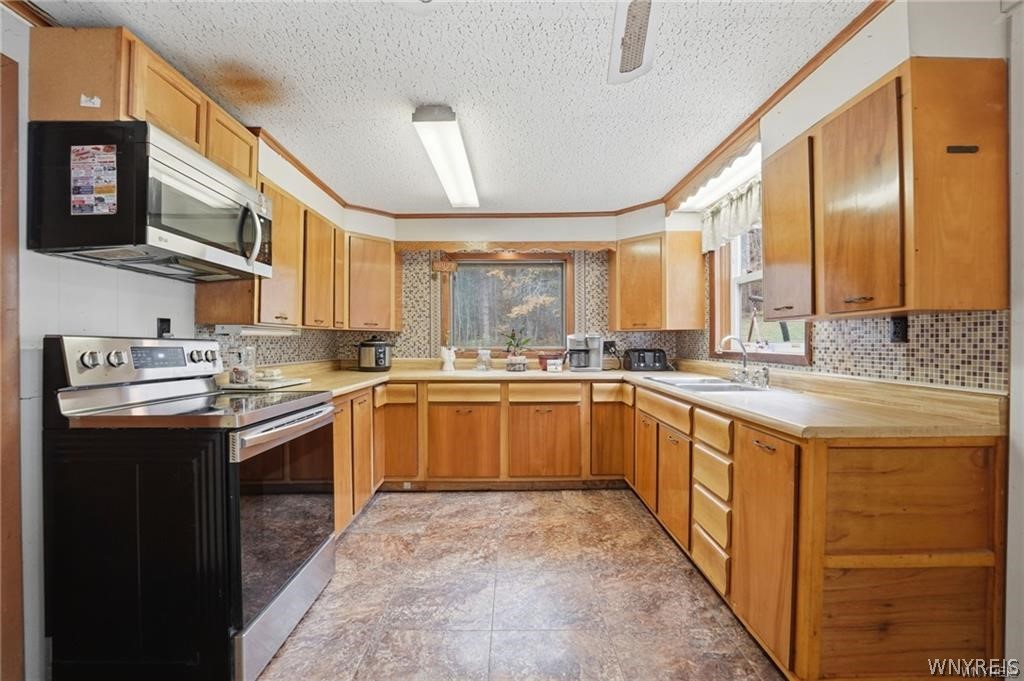 4887 Porter Hollow Road Great Valley, NY 14741 - Photo 13 of 37