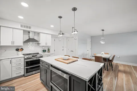 $425,000 | 11302 Valley Forge Circle, Unit 1302, King of Prussia, PA 19406