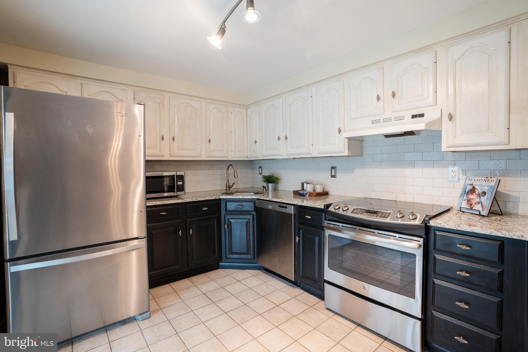 263 Riverdale Road Severna Park, MD 21146 - Photo 12 of 30 Modern kitchen with sleek appliances.
