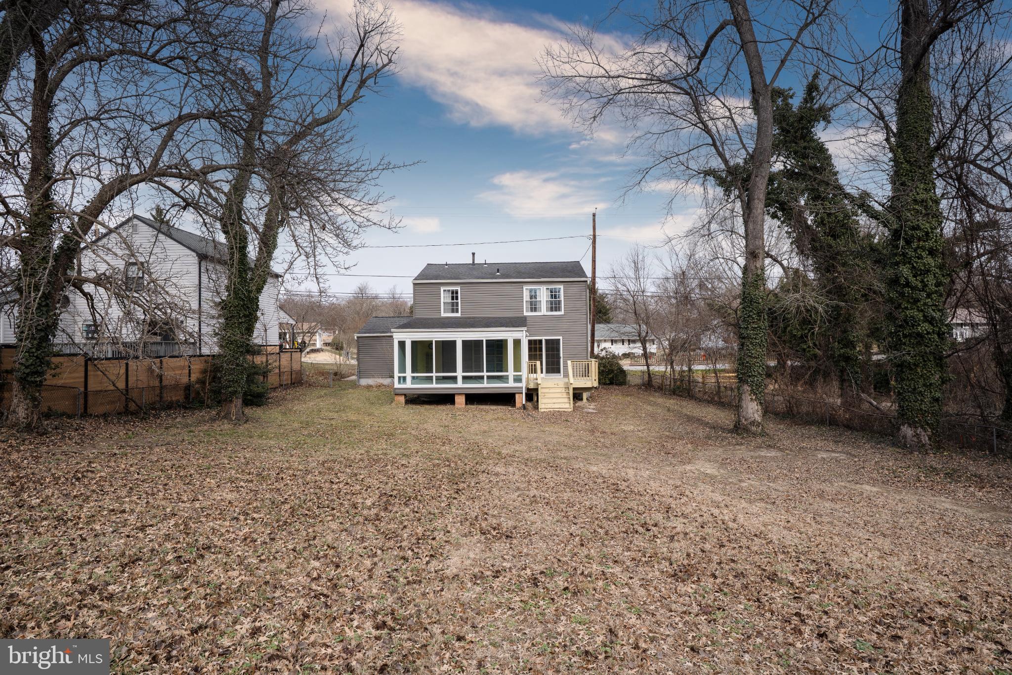 263 Riverdale Road Severna Park, MD 21146 - Photo 29 of 30 Spacious backyard with serene views.