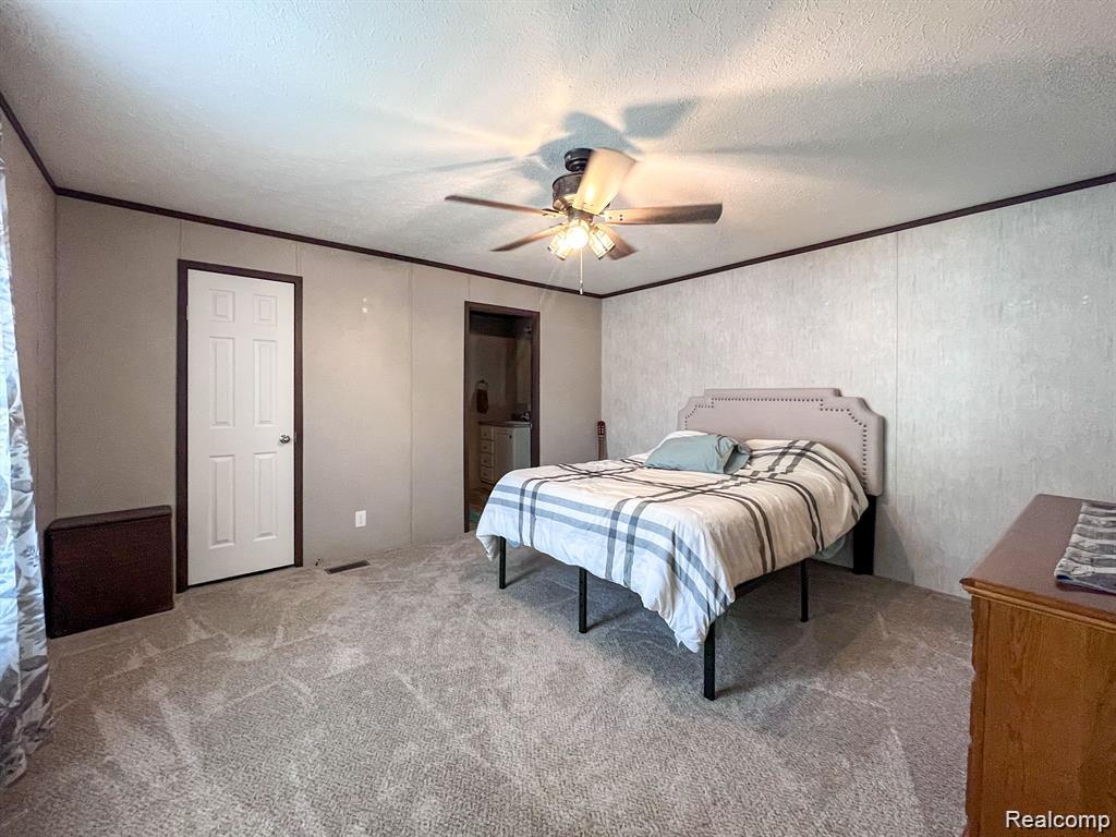 321 Prairie Circle Carleton, MI 48117 - Photo 9 of 20